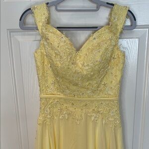 JJs House Yellow Lace-Embroidered V-Neck Maxi Dress XS